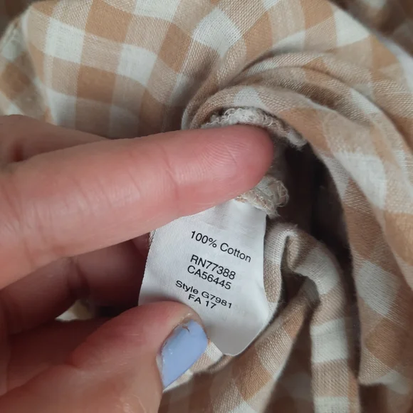 Madewell Courier Side Button Shirt in Gingham - Picture 6 of 11